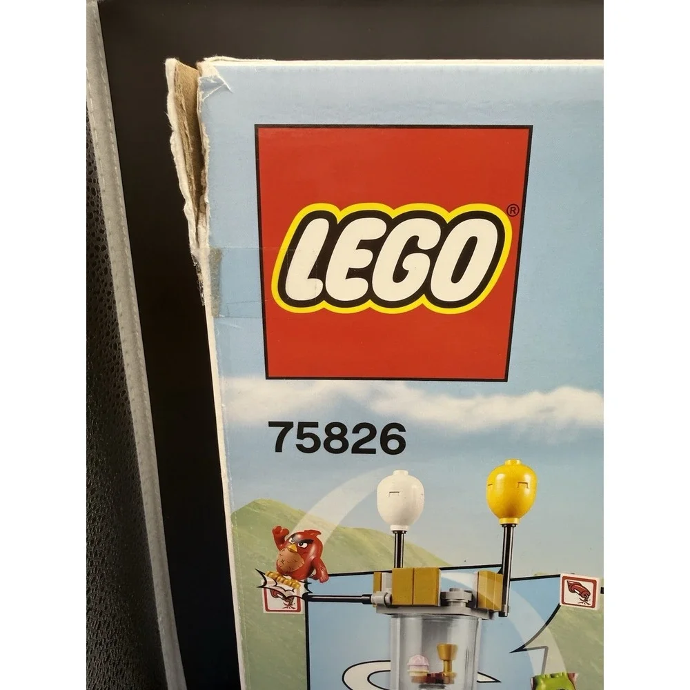 LEGO 75826 Angry Birds Movie King Pig's Castle Retired w/Box – Read Description
